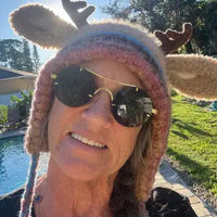 Debbie R.